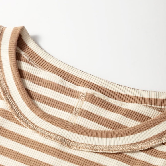 ⭐️Striped Sleeveless Top - Tan and Cream - Picture 3 of 8